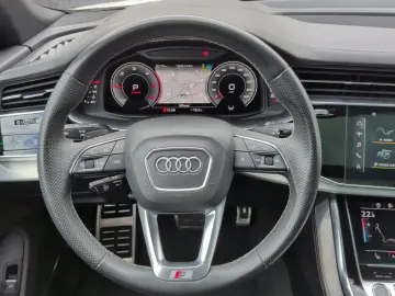 AUDI Q8 50 TDI quattro STH AHK PANO B&O