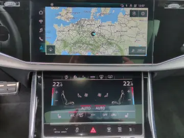 AUDI Q8 50 TDI quattro STH AHK PANO B&O