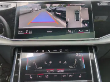 AUDI Q8 50 TDI quattro STH AHK PANO B&O