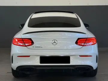 Mercedes-Benz C 300d Coupé AMG Line Plus Pano