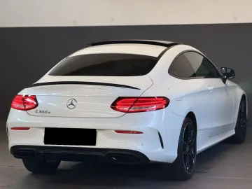 Mercedes-Benz C 300d Coupé AMG Line Plus Pano
