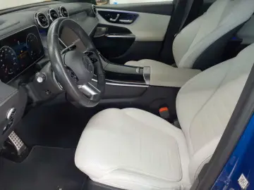 MERCEDES-BENZ GLC 300d 4M-AMG Burmester 360 Keyless