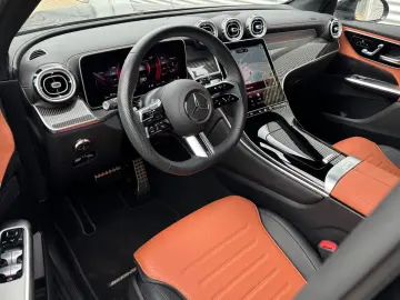 MERCEDES-BENZ GLC 200 4M AMG Line Carbon 360 Kam.
