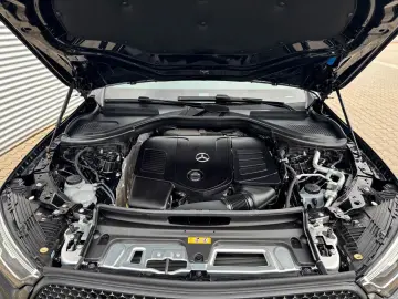 MERCEDES-BENZ GLC 200 4M AMG Line Carbon 360 Kam.