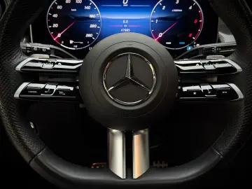 MERCEDES-BENZ GLC 220 d 4M AMG PremiumPlus MAGNO Pano HuD