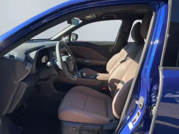 Lexus LBX FWD Emotion  ACC PDC SHZ CarPlay RCam