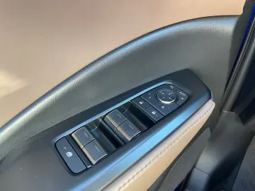 Lexus LBX FWD Emotion  ACC PDC SHZ CarPlay RCam