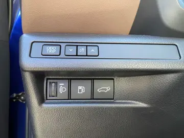 Lexus LBX FWD Emotion  ACC PDC SHZ CarPlay RCam