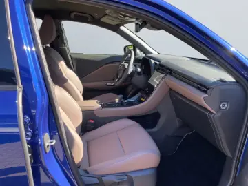 Lexus LBX FWD Emotion  ACC PDC SHZ CarPlay RCam