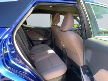 Lexus LBX FWD Emotion  ACC PDC SHZ CarPlay RCam