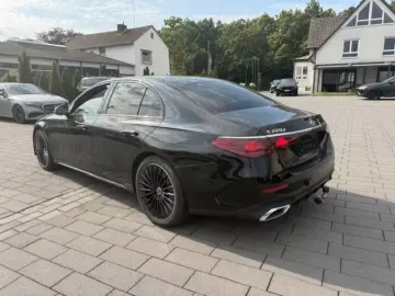 Mercedes-Benz E 220 d 4Matic AMG Line Prem Plus-Technik-Pak