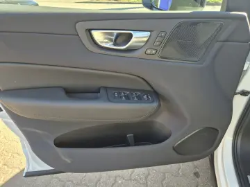VOLVO XC60 T6 AWD
