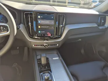 VOLVO XC60 T6 AWD