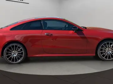 Mercedes-Benz E 450 4MATIC Coupé AMG Line