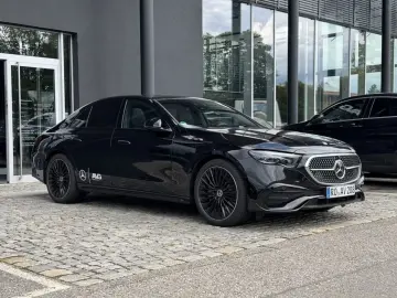 Mercedes-Benz E 220d4M AMG Night Edition Burmester Pano 360