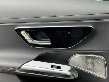 Mercedes-Benz E 220d4M AMG Night Edition Burmester Pano 360