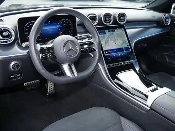 MERCEDES-BENZ CLE 200 4MATIC AMG LINE