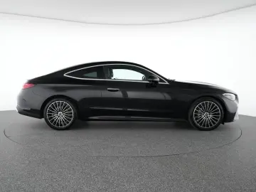 MERCEDES-BENZ CLE 200 4MATIC Coupé AMG Line