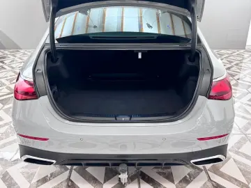 MERCEDES-BENZ 450d Limo. 4Matic AMG Sonderausstattun…