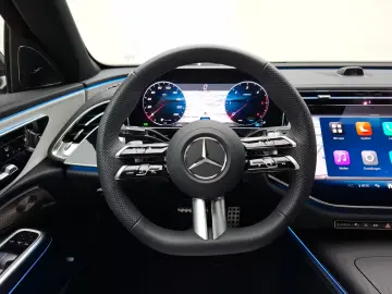 Mercedes-Benz E 220 d 4M AMG Pano Distr 360 Night Burm4D