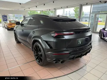 LAMBORGHINI Urus S
