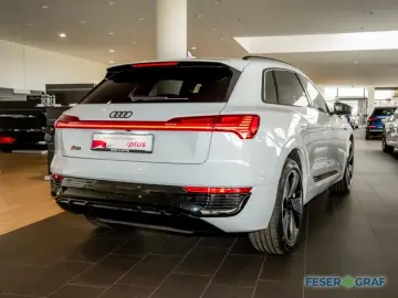 AUDI Q8 e-tron 50 S-line Matrix Pano AHK HuD B&O 360