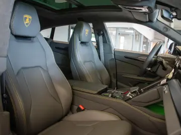 Lamborghini Urus 4.0 V8 Bi-Turbo Pano