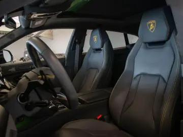 Lamborghini Urus 4.0 V8 Bi-Turbo Pano