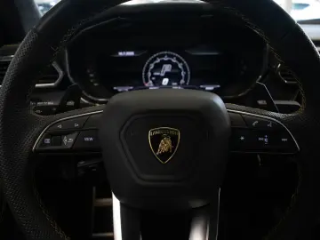 Lamborghini Urus 4.0 V8 Bi-Turbo Pano