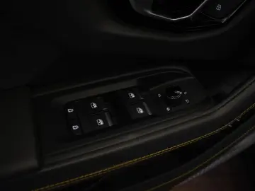 Lamborghini Urus 4.0 V8 Bi-Turbo Pano