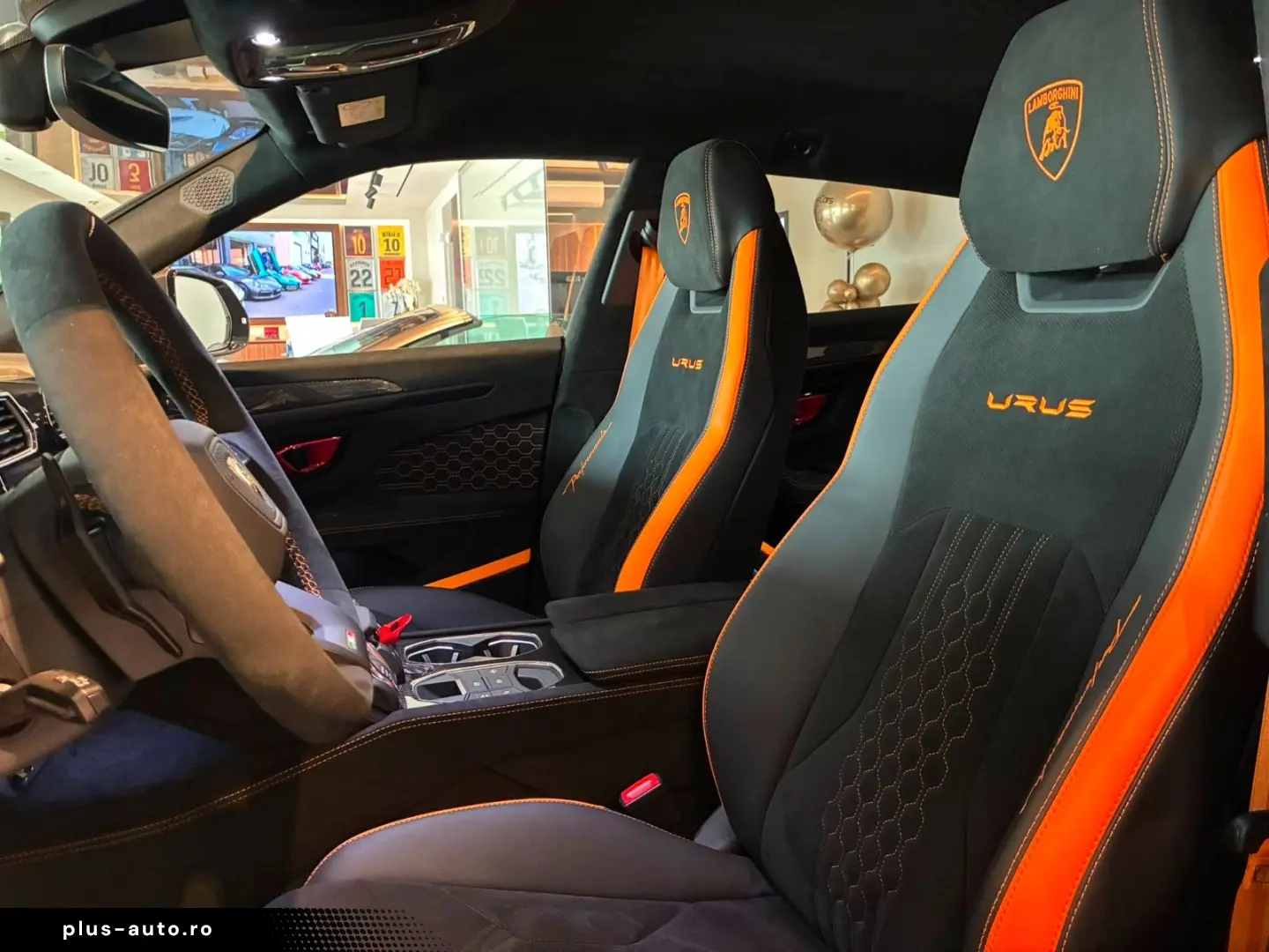 LAMBORGHINI URUS PERFORMANTE - FULL CARBON