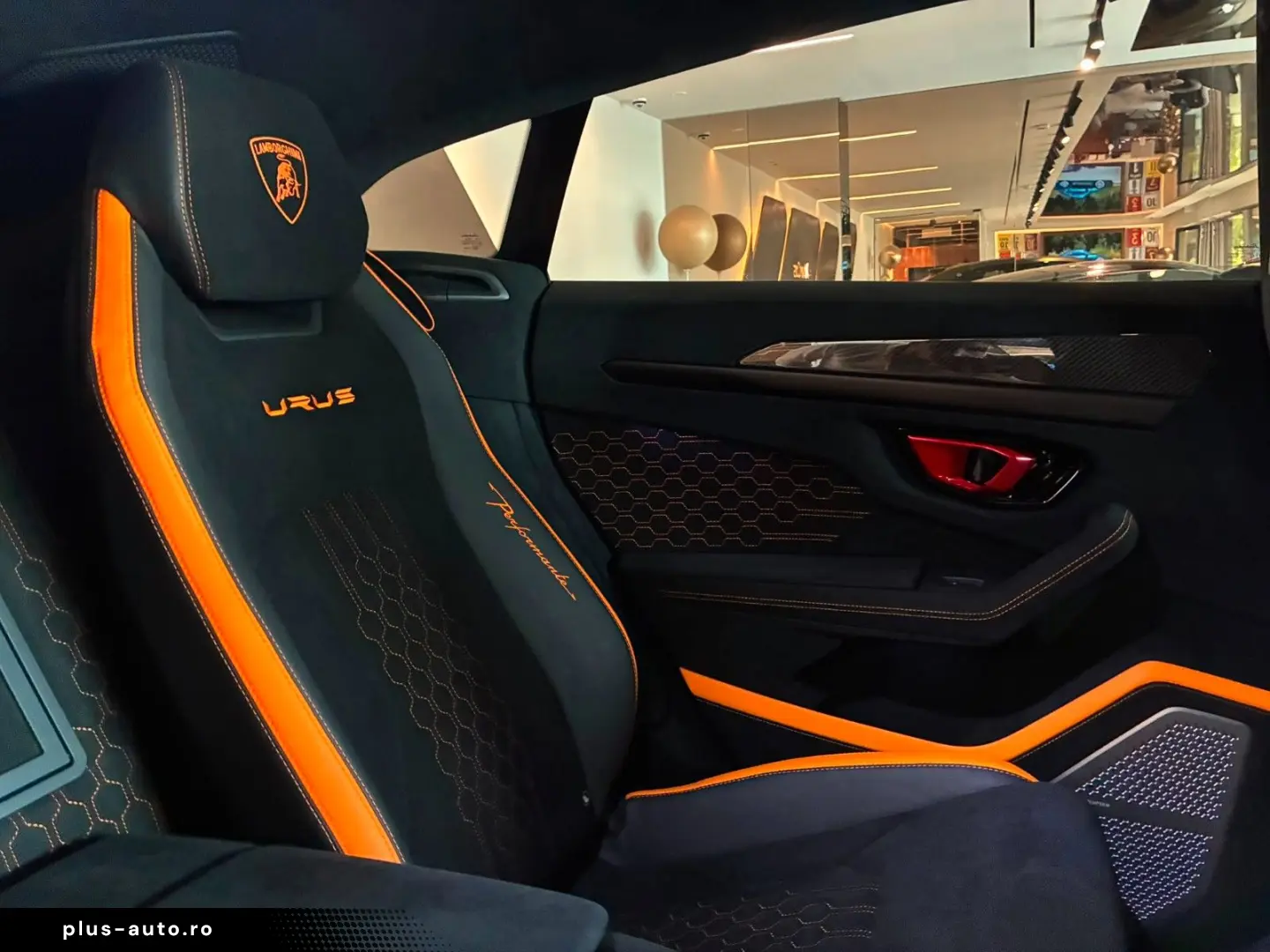 LAMBORGHINI URUS PERFORMANTE - FULL CARBON
