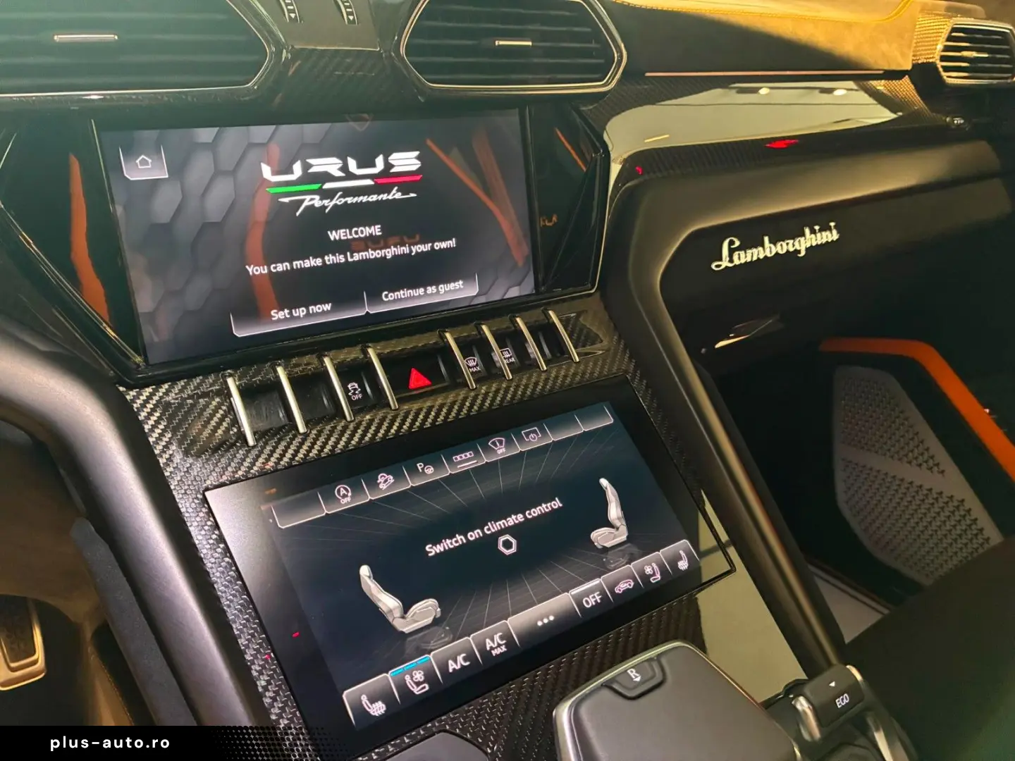 LAMBORGHINI URUS PERFORMANTE - FULL CARBON