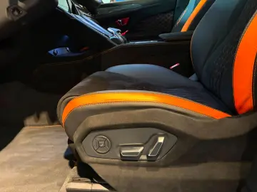 LAMBORGHINI URUS PERFORMANTE - FULL CARBON