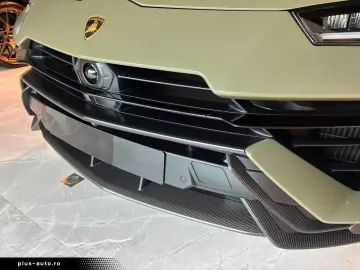 LAMBORGHINI URUS PERFORMANTE - FULL CARBON
