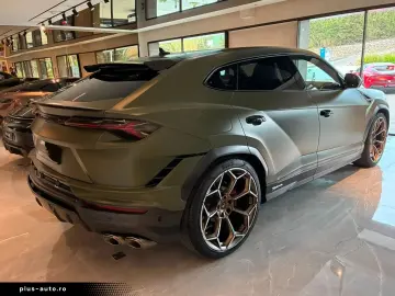 LAMBORGHINI URUS PERFORMANTE - FULL CARBON