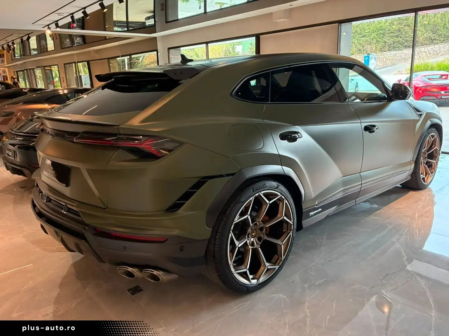 LAMBORGHINI URUS PERFORMANTE - FULL CARBON