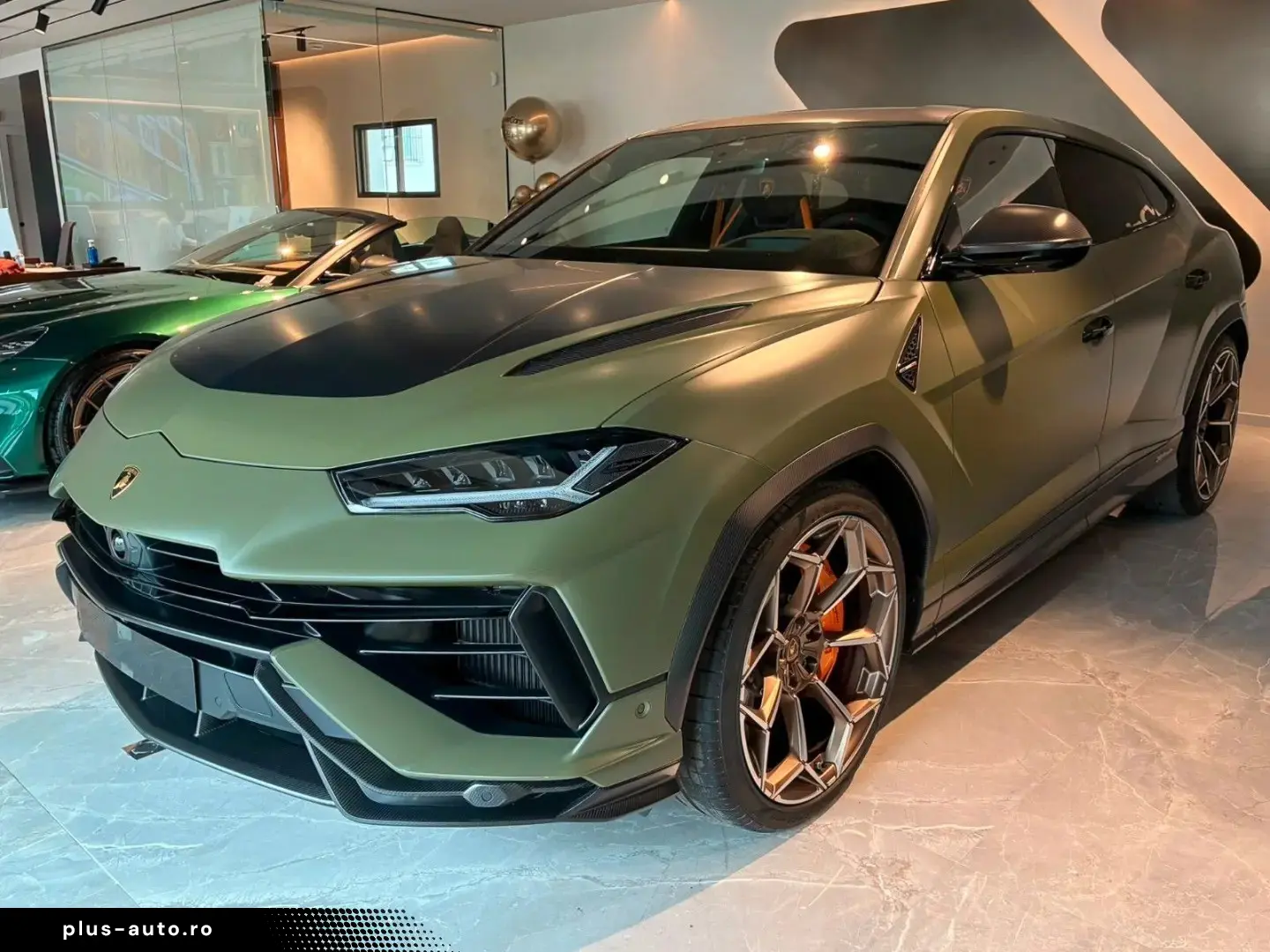 LAMBORGHINI URUS PERFORMANTE - FULL CARBON
