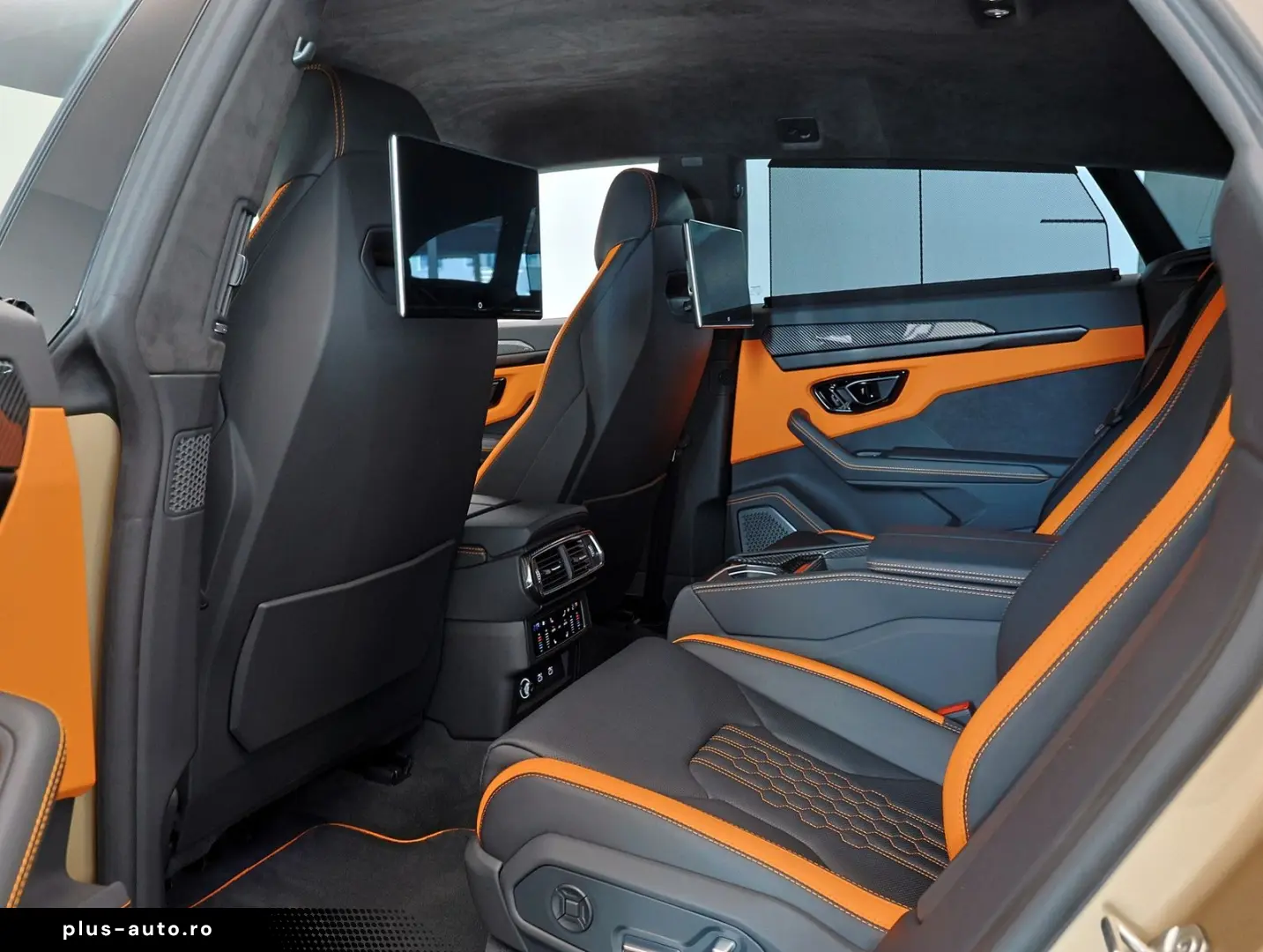 LAMBORGHINI Urus Sport