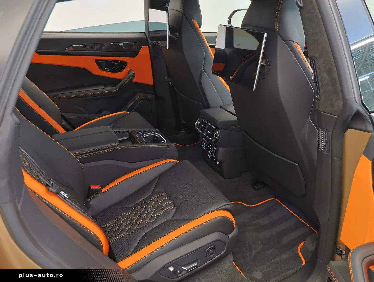 LAMBORGHINI Urus Sport