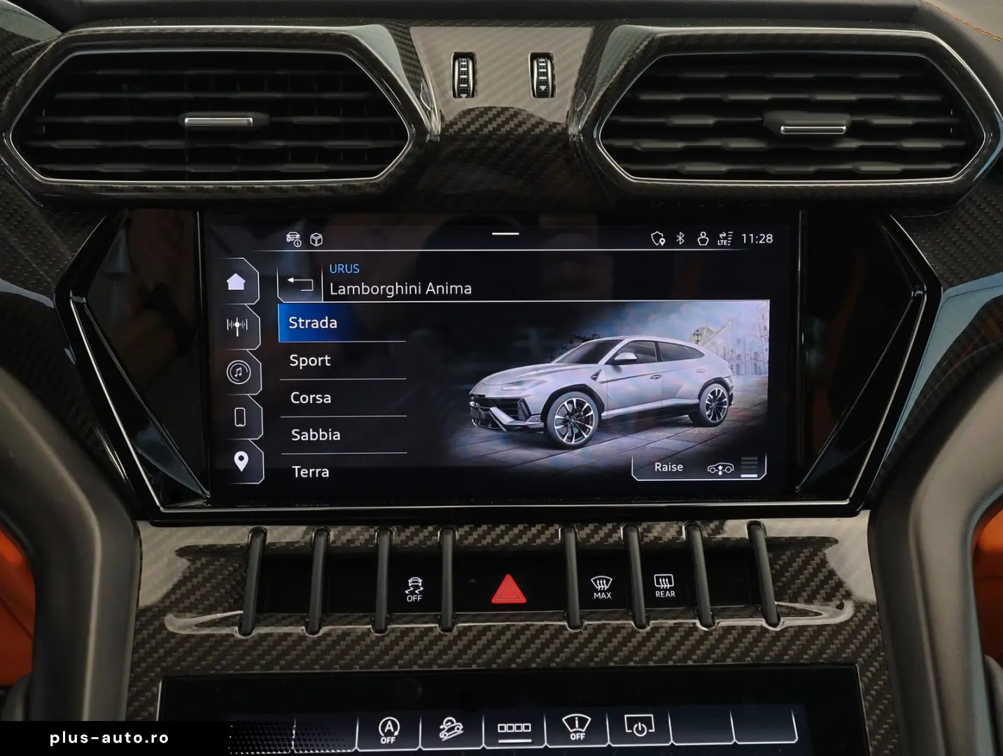LAMBORGHINI Urus Sport