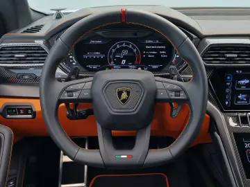 LAMBORGHINI Urus Sport