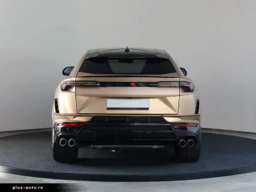 LAMBORGHINI Urus Sport