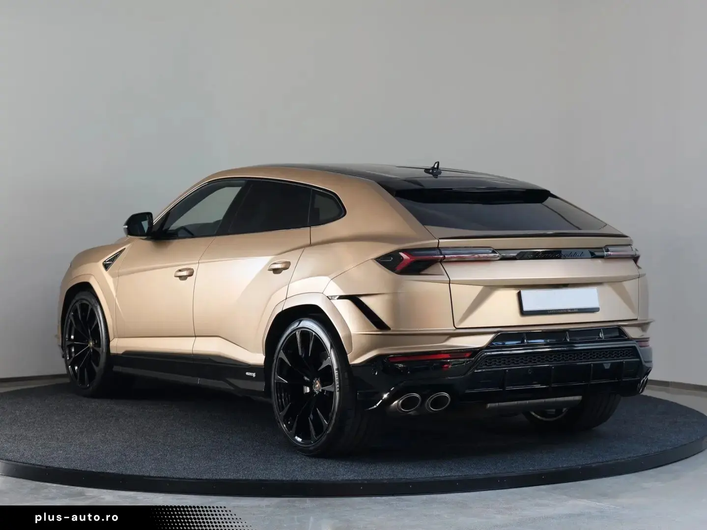 LAMBORGHINI Urus Sport