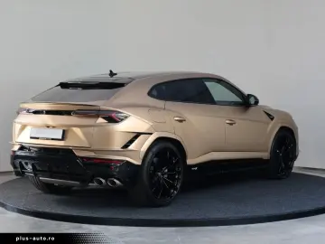 LAMBORGHINI Urus Sport