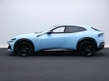FERRARI Purosangue