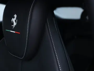 FERRARI Purosangue