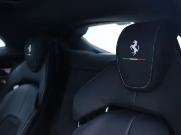 FERRARI Purosangue