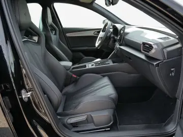 CUPRA Formentor VZ5 2.5 TSI Navi RFK Beats Schalensitz