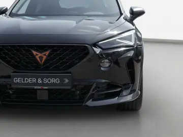 CUPRA Formentor VZ5 2.5 TSI Navi RFK Beats Schalensitz